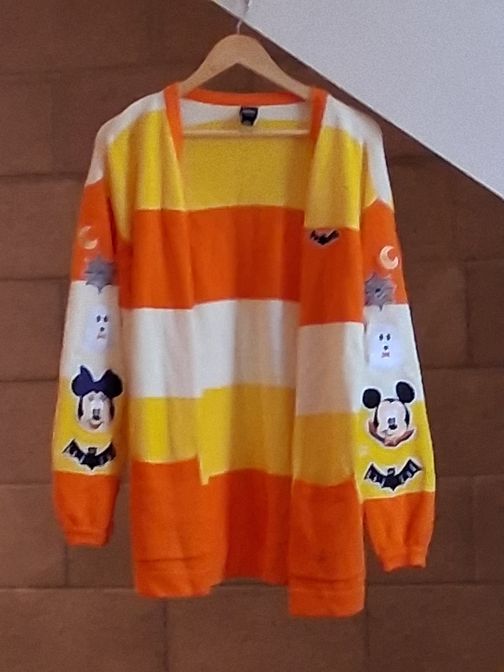 Disney Knit Holloween Cardigan Sz M